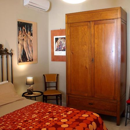 B&B Il Rosso E Il Nero Цафферана-Этнея Экстерьер фото