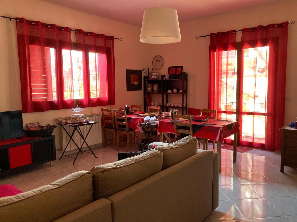 B&B Il Rosso E Il Nero Цафферана-Этнея Экстерьер фото