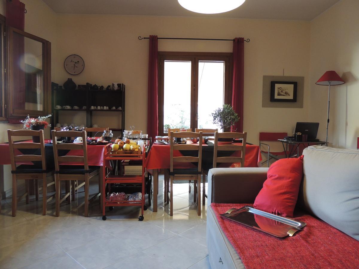 B&B Il Rosso E Il Nero Цафферана-Этнея Экстерьер фото